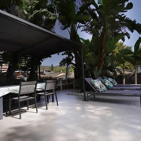 Luxury House With Pool Nyaraló *