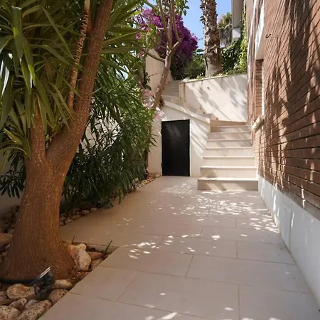 Nyaraló Luxury House With Pool