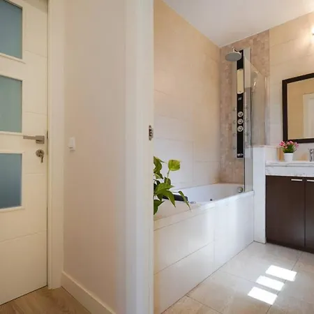 Feriehus Luxury House With Pool Castelldefels