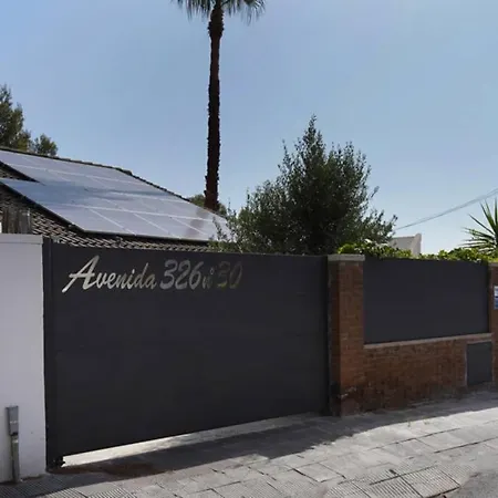 Luxury House With Pool Holiday home *